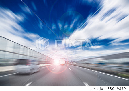 高速道路の風景 高速道路の風景 33049839