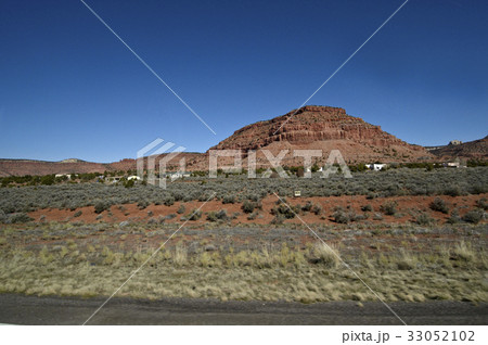 ルート89車窓よりブライスキャニオンを望む ルート89車窓よりブライスキャニオンを望む 33052102
