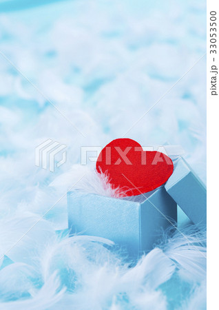 羽毛とハート 33053500