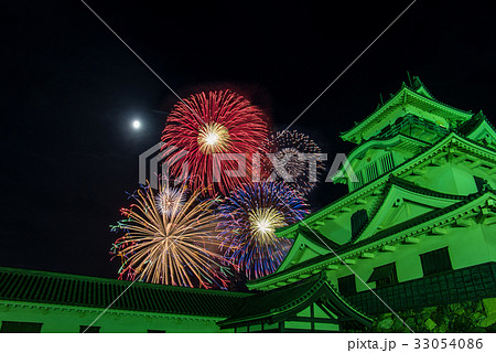 長浜 北びわ湖大花火大会 夜の長浜城 比較明合成 長浜 北びわ湖大花火大会 夜の長浜城 比較明合成 33054086