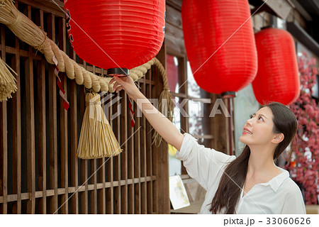 beautiful woman travel with family in japan beautiful woman travel with family in japan 33060626