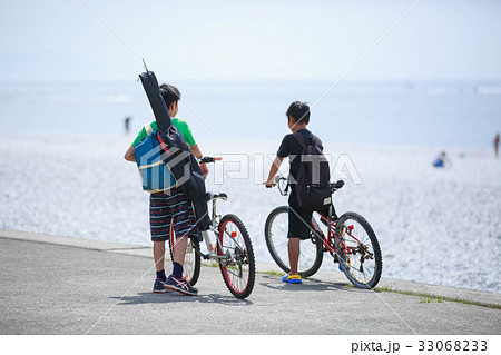 海の少年 33068233