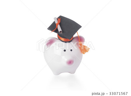 piggy bank and black graduation hat  33071567