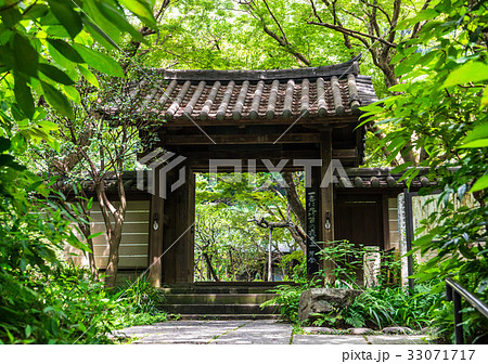 鎌倉　瑞泉寺　山門 33071717