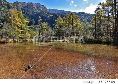 秋の田代池と霞沢岳 33073569