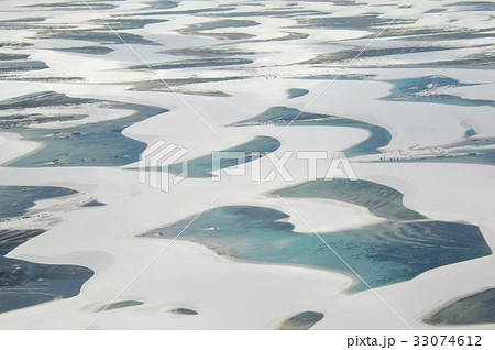 雨季にのみ現れる神秘の湖レンソイス 雨季にのみ現れる神秘の湖レンソイス 33074612