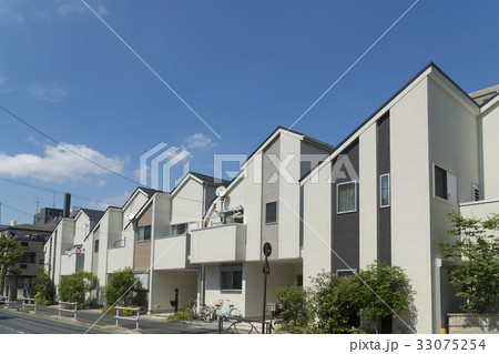 住宅街　イメージ　都心部　狭小住宅 33075254