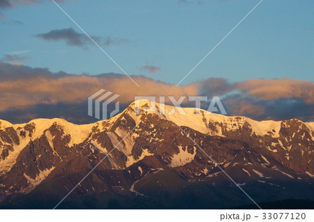 Altai mountains in Kurai area with North Chuisky 33077120