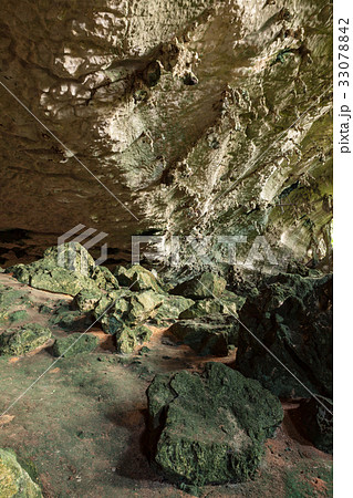 Cave in Niah national park Cave in Niah national park 33078842