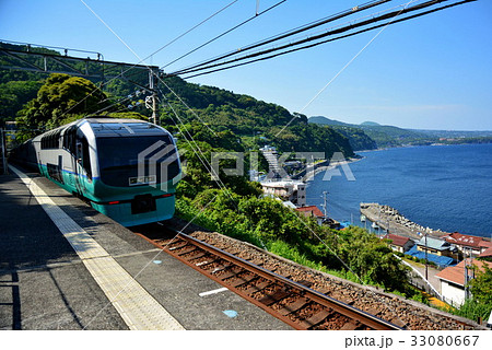 伊豆北川 駅　ＪＲ 251系 特急 スーパービュー踊り子 　2017年5月 （静岡県 東伊豆） 33080667