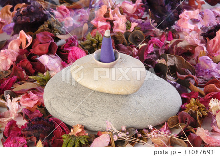 Incense Cones  33087691