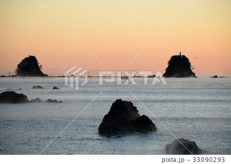 漁師町の夜明け 漁師町の夜明け 33090293