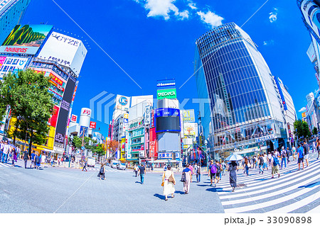 東京 渋谷駅 スクランブル交差点の風景の写真素材 33090898 Pixta