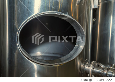 Close up metal wine tank 33091722