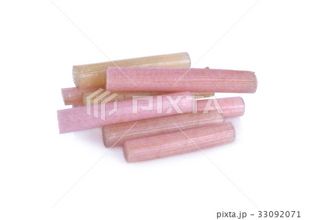 portion cut lotus stem for cooking on white 33092071