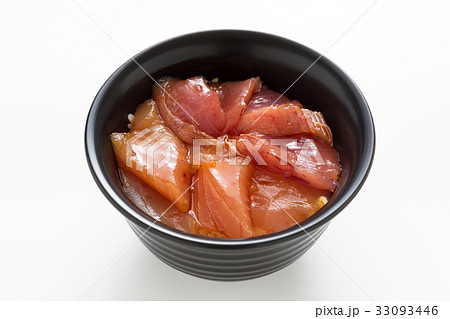 マグロの漬け丼 マグロの漬け丼 33093446