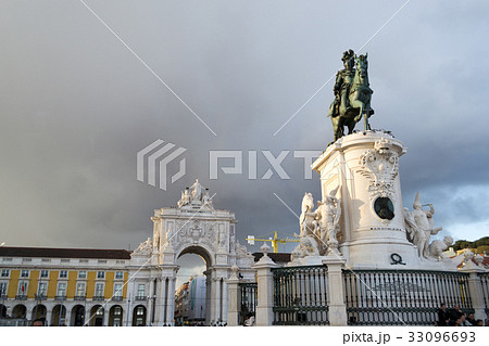 Icons of Lisbon (Portugal) 33096693
