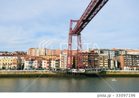 スペイン　ビルバオ　ビスカヤ橋 33097196