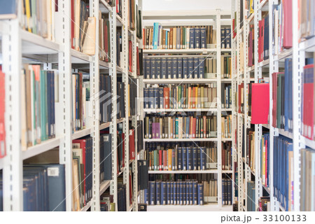 本棚の背景 33100133