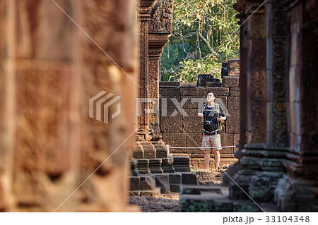 大学生 バックパッカー 社員 33104348