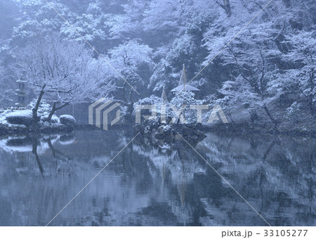 金沢冬 兼六園 夕顔亭 金沢冬 兼六園 夕顔亭 33105277