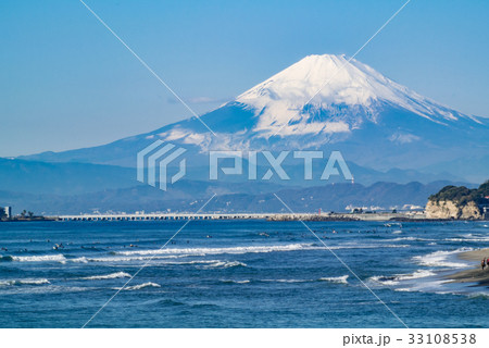 江ノ島大橋と富士山の写真素材 [33108538] - PIXTA