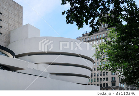 グッゲンハイム美術館　 33110246