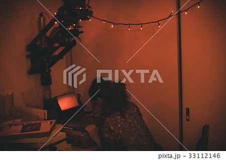 Photographer Photographer 33112146