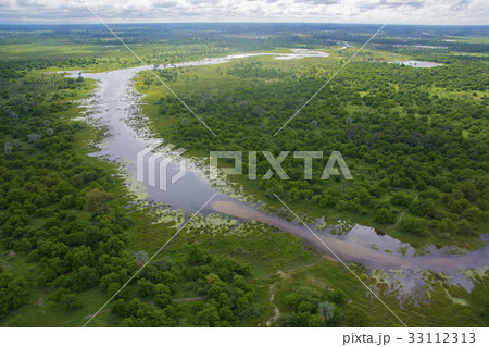 アフリカ、ボツワナ共和国、世界遺産オカバンゴ湿地帯、モレミ動物保護区、上空から撮影したデルタ 33112313