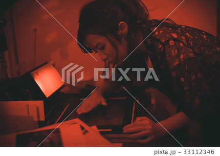 Photographer 33112346