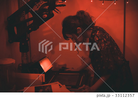 Photographer Photographer 33112357