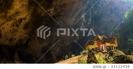 Phraya Nakhon Cave. Khao Sam Roi Yot National Park Phraya Nakhon Cave. Khao Sam Roi Yot National Park 33112456