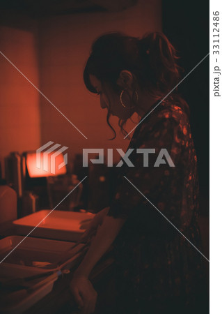 Photographer Photographer 33112486