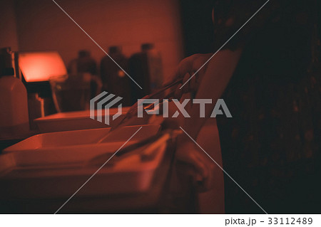 Photographer 33112489