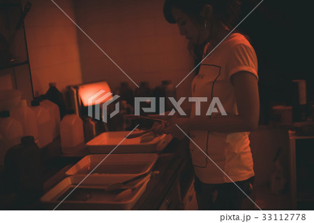 Photographer 33112778