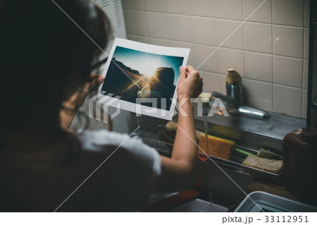 Photographer 33112951