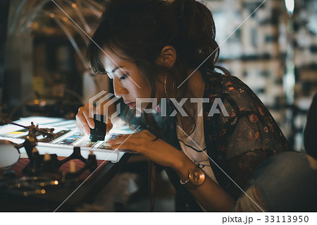 Photographer 33113950