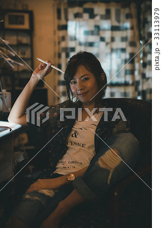 Photographer 33113979