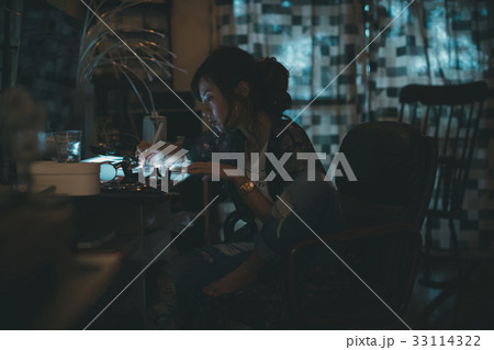 Photographer Photographer 33114322