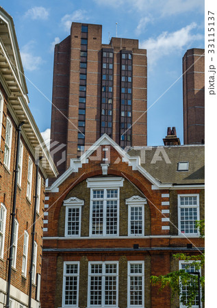 Typical old English buildings 33115137