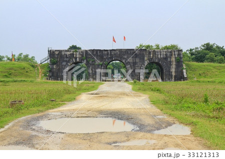 胡朝の城塞 南門 ベトナム 世界遺産 胡朝の城塞 南門 ベトナム 世界遺産 33121313