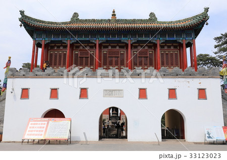 世界遺産　中国　承徳　普陀宗乗之廟　山門 33123023