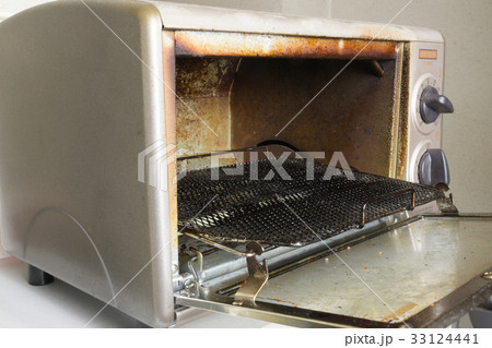 汚れたオーブントースター 33124441