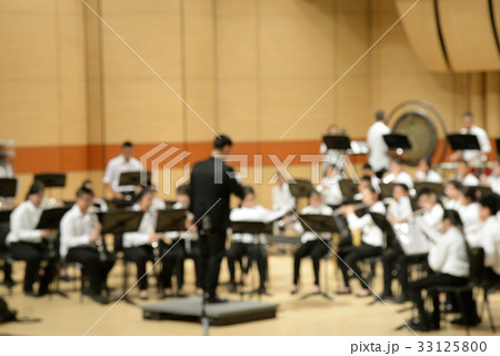 Artist symphony orchestra Blurred stage background 33125800