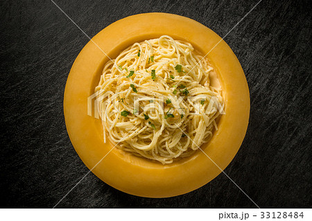 本格的なチーズパスタ　Authentic cheese pasta 33128484