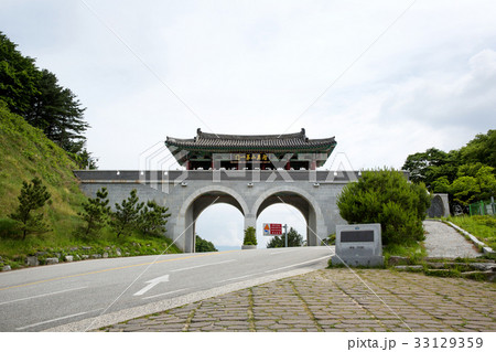 風景 ドア 屋外 33129359