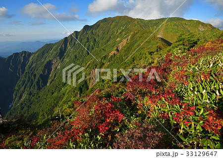 越後三山 グシガハナより残照の越後駒ケ岳を見る 越後三山 グシガハナより残照の越後駒ケ岳を見る 33129647