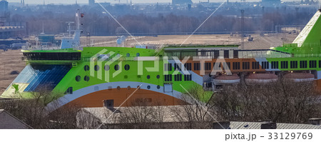 Green cruise liner 33129769