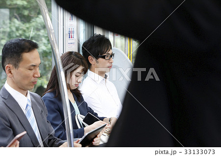 通勤、通学イメージ　撮影協力「京王電鉄株式会社」 33133073