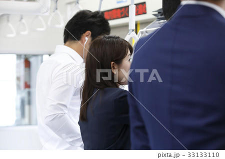 通勤、通学イメージ　撮影協力「京王電鉄株式会社」 33133110